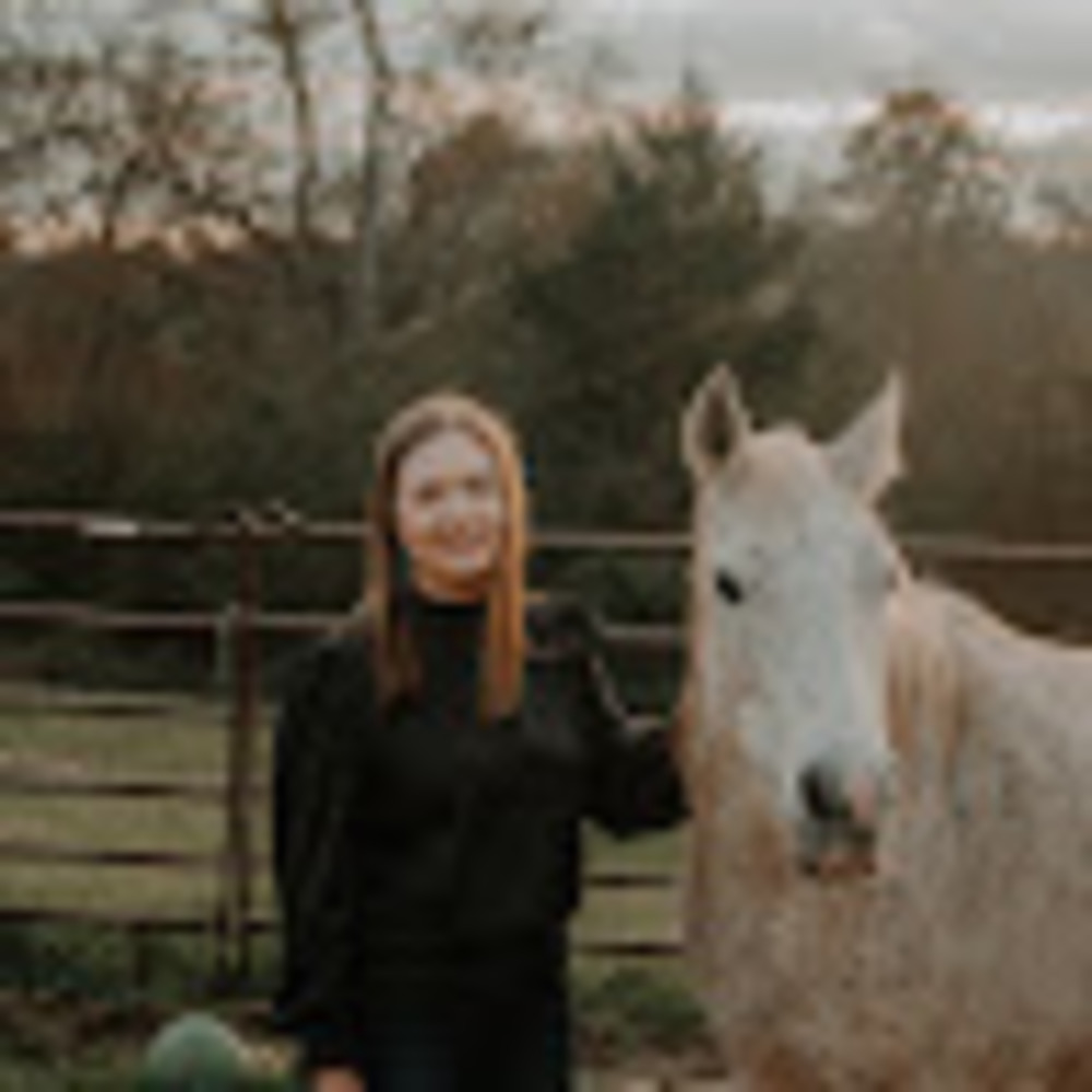 Meet your Posher, Lacey